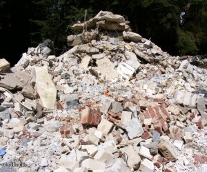 Bild 19: Ehemals ein Gebäude, hier ziegel-Schutt.