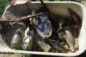 Bild 6: ehemalige Wasserkanne und Geschirr